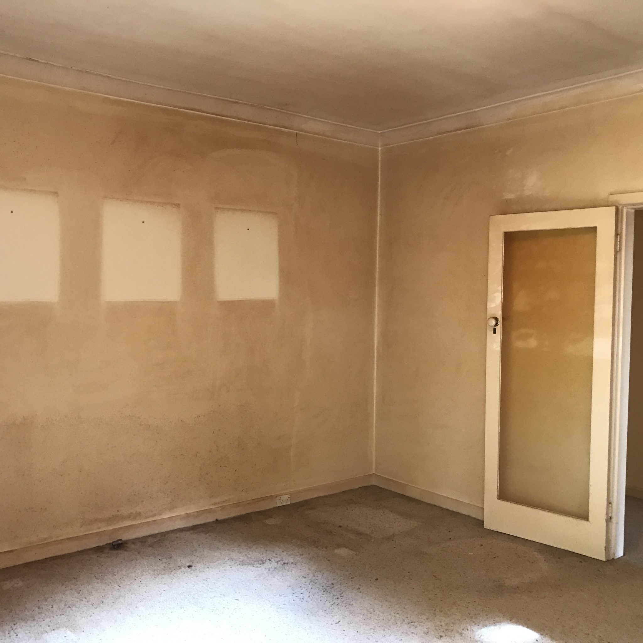 Smoke stained Unit (Before)
